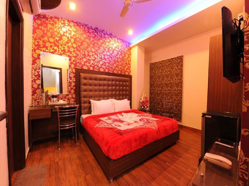 Hotel Pearl Inn & Suites Amritsar Esterno foto